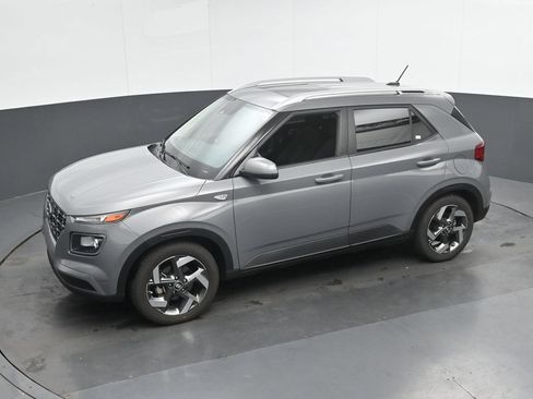 Certified 2023 Hyundai Venue SEL FWD image 36