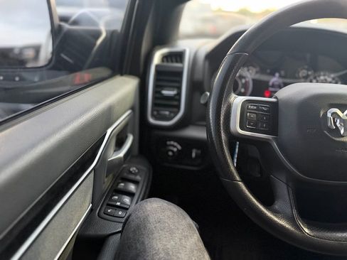 Used 2021 RAM 2500 Big Horn image 8