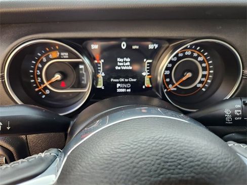 Used 2022 Jeep Wrangler Unlimited Sahara w/ Cold Weather Group image 15