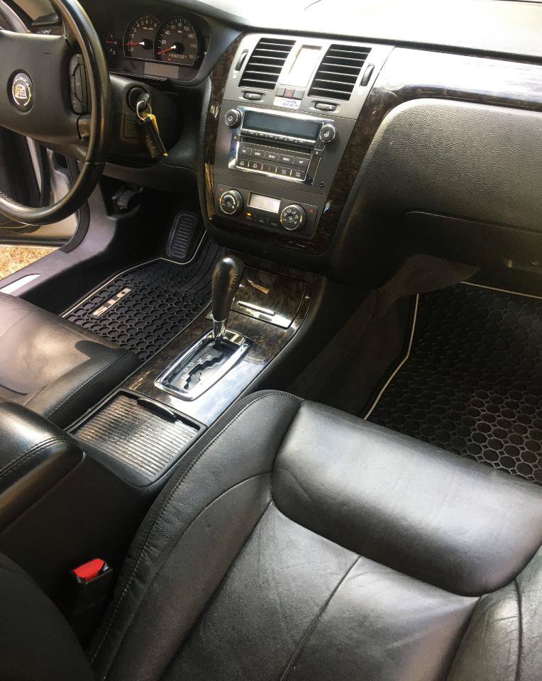 Used 2008 Cadillac DTS FWD image 19