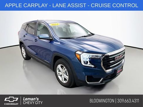 Used 2024 GMC Terrain SLE FWD image 1