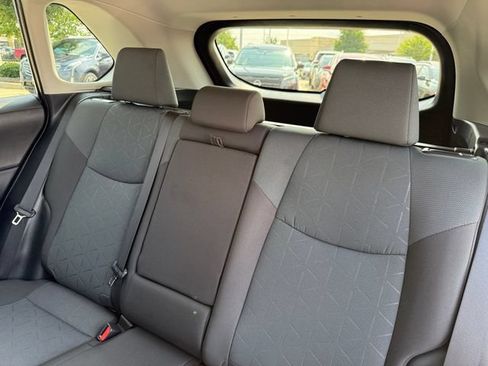 Used 2025 Toyota RAV4 XLE FWD image 25