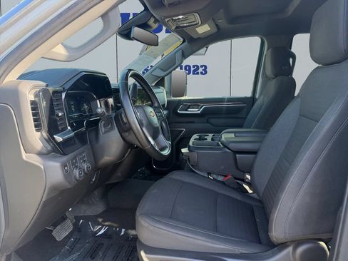 Used 2025 Chevrolet Silverado 3500 LT w/ Safety Package AWD/4WD image 10