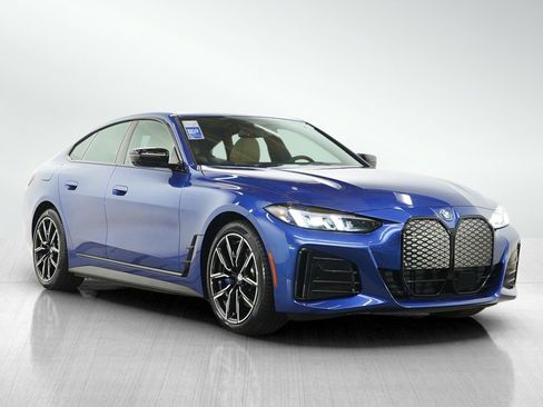 Used 2025 BMW i4 xDrive40i w/ M Sport Package AWD/4WD image 7