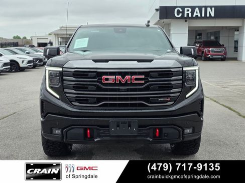 Used 2024 GMC Sierra 1500 AT4 w/ Technology Package AWD/4WD image 2