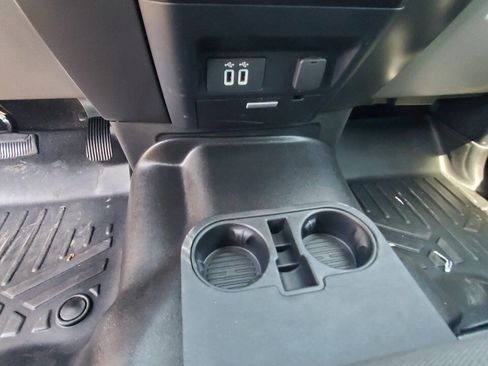 Used 2017 Ford F350 XLT w/ XLT Premium Package AWD/4WD image 21