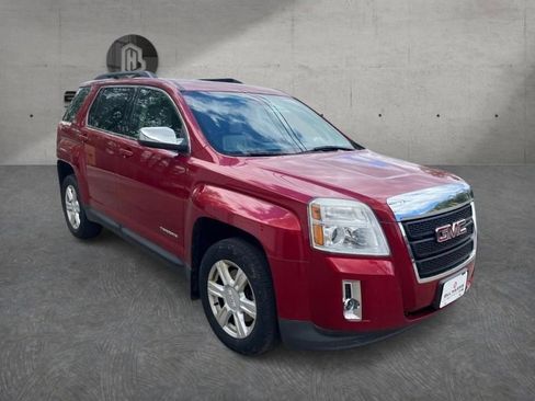 Used 2014 GMC Terrain SLT w/ LPO, Protection Package AWD/4WD image 3