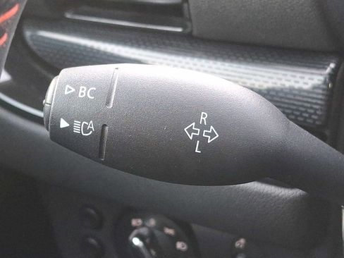 Used 2019 MINI Cooper Clubman S w/ Storage Package image 23