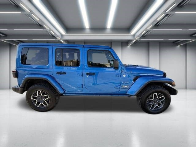 Used 2024 Jeep Wrangler Unlimited Sahara AWD/4WD image 1