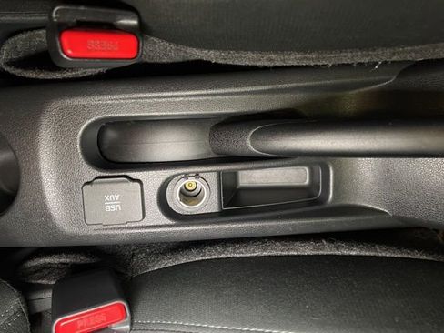 Used 2016 Nissan Versa Note SV image 21