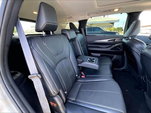 Certified 2023 INFINITI QX60 Luxe w/ Cargo Package AWD/4WD image 39