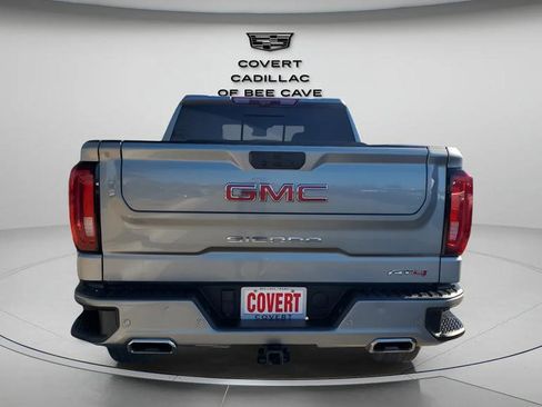 Used 2024 GMC Sierra 1500 AT4 w/ Technology Package image 8
