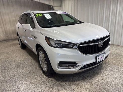 Used 2020 Buick Enclave Premium w/ Sun and Sites Package AWD/4WD image 3