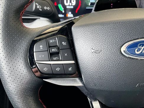 Used 2025 Ford Explorer ST-Line w/ ST-Line Street Pack image 22