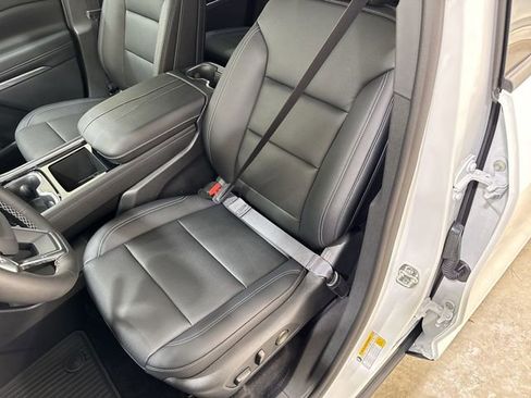 New 2026 Chevrolet Traverse LT FWD image 19
