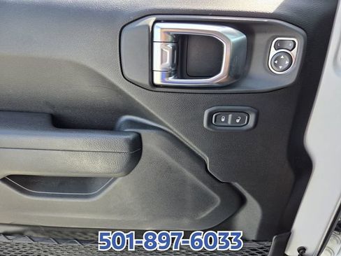 Used 2026 Jeep Wrangler Unlimited Rubicon AWD/4WD image 24