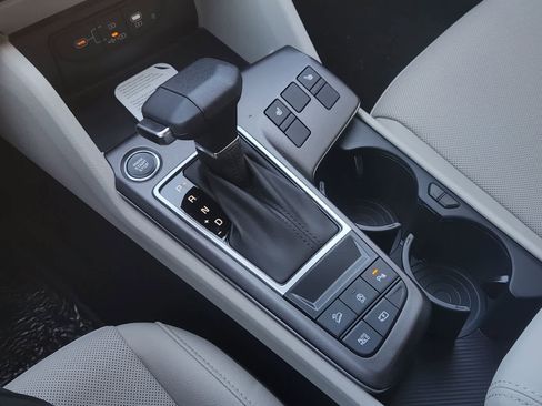 New 2026 Kia Sportage EX FWD image 18