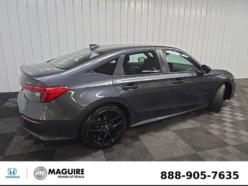 Used 2023 Honda Civic Sport image 3