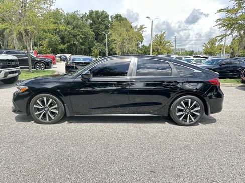 Used 2023 Honda Civic EX-L image 3