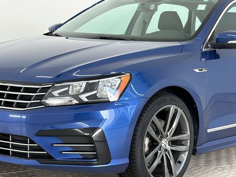 Used 2017 Volkswagen Passat 1.8T R-Line FWD image 22