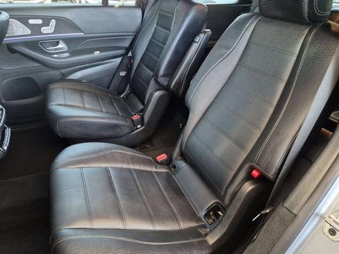 Used 2025 Mercedes-Benz GLS 580 4MATIC image 25