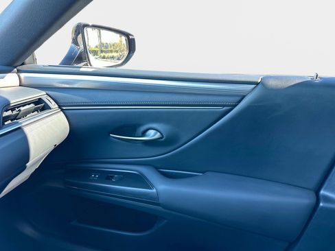 Used 2021 Lexus ES 350 F Sport image 19