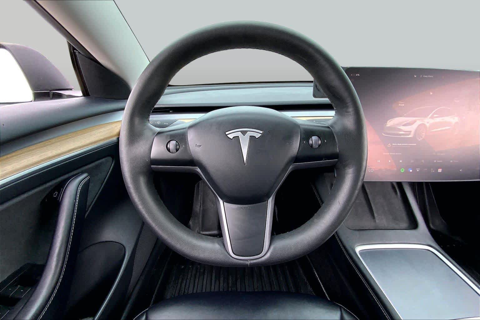 Used 2023 Tesla Model 3 Standard Range RWD image 5