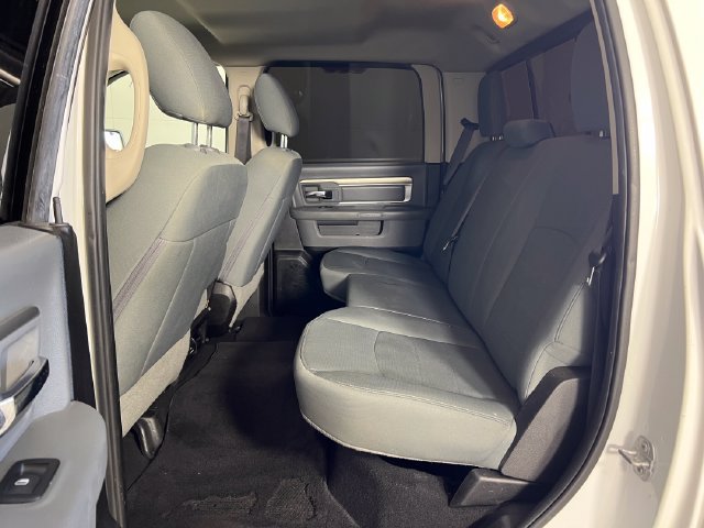 Used 2019 RAM 1500 Classic SLT RWD image 24