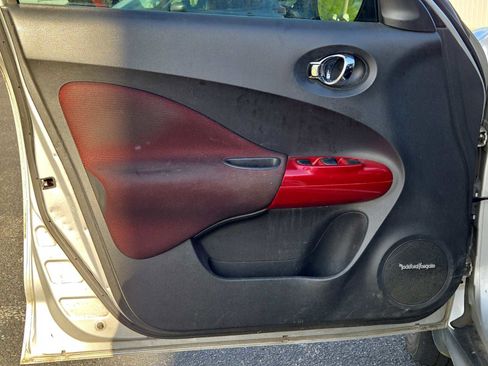 Used 2014 Nissan Juke SV w/ Navigation Package FWD image 19