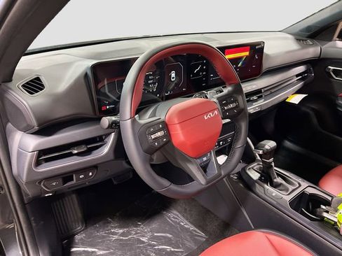 New 2025 Kia K4 GT-Line image 9