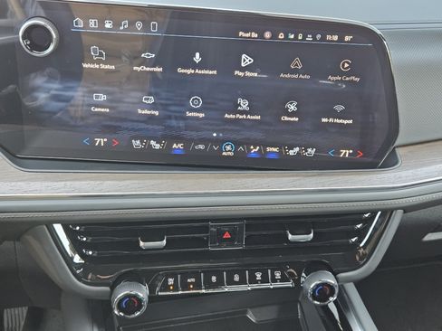 New 2026 Chevrolet Suburban High Country AWD/4WD image 12