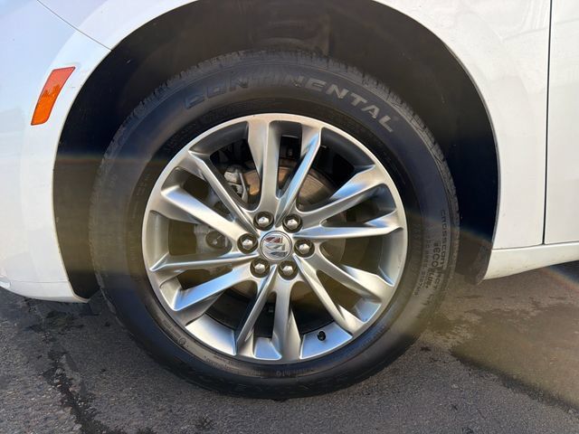 Used 2023 Buick Enclave Avenir w/ Avenir Technology Package AWD/4WD image 11