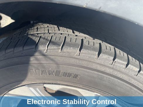 Used 2017 Honda CR-V EX-L image 11