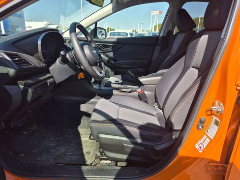 Used 2020 Subaru Crosstrek 2.0i Premium w/ Popular Package #2 AWD/4WD image 17