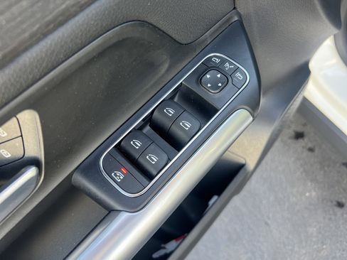 Used 2025 Mercedes-Benz GLA 250 image 15