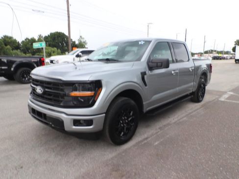 Used 2025 Ford F150 XLT w/ Equipment Group 301A Standard RWD image 5