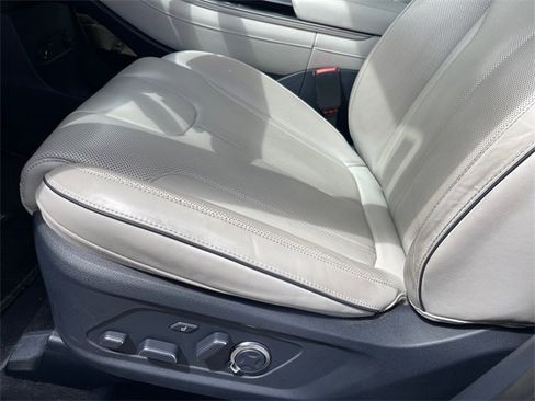 Used 2023 Hyundai Palisade Calligraphy image 13