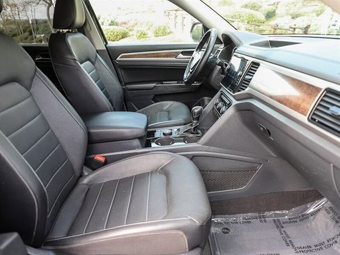 Used 2019 Volkswagen Atlas SEL Premium image 23