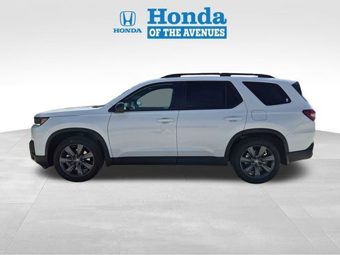 New 2026 Honda Pilot Sport image 4