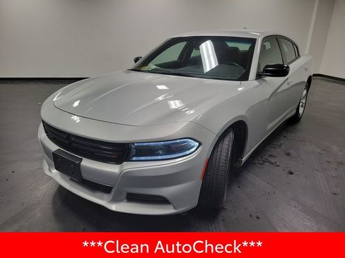 Used 2023 Dodge Charger SXT image 4