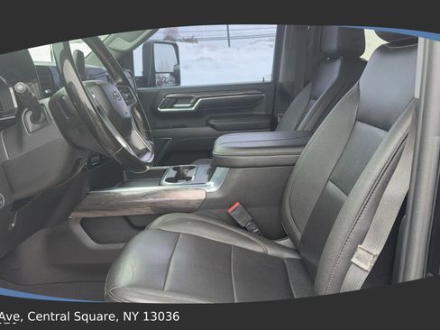 Used 2024 Chevrolet Silverado 3500 LTZ w/ LTZ Plus Package image 8