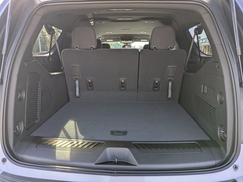 New 2026 Chevrolet Suburban LS RWD image 29