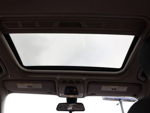 Used 2014 BMW 320i Sedan image 23