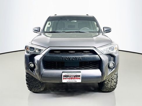 Used 2021 Toyota 4Runner SR5 Premium w/ Moonroof Package RWD image 2