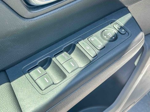 Used 2025 Honda CR-V LX image 26