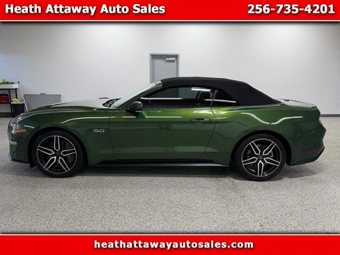 Used 2022 Ford Mustang GT Premium RWD image 1