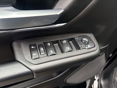 New 2026 RAM 1500 4x4 Crew Cab image 24