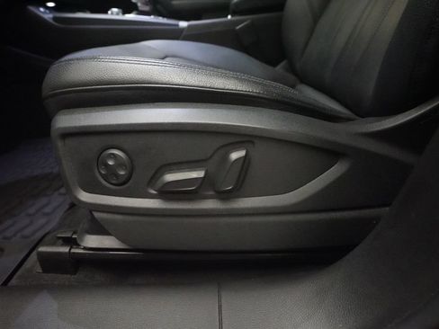 Used 2019 Audi Q5 2.0T Premium Plus AWD/4WD image 30