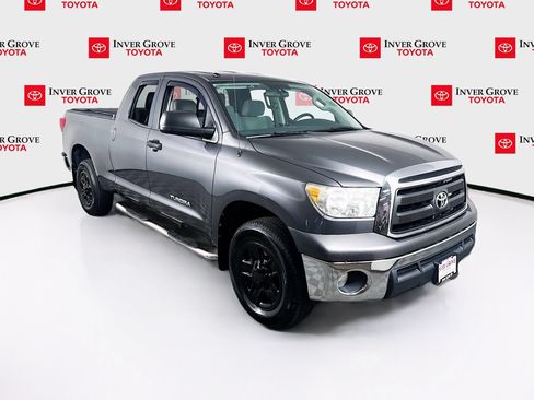 Used 2013 Toyota Tundra 4x4 Double Cab w/ Tow Pkg image 3