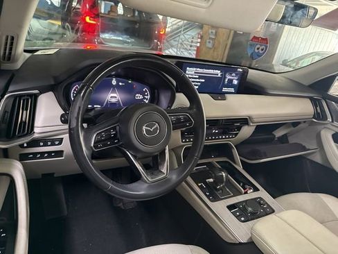 Certified 2024 MAZDA CX-90 3.3 Turbo w/ Premium Plus Pkg AWD/4WD image 8